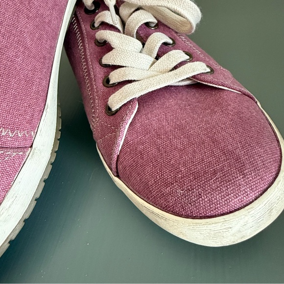 Taos Women’s Star in Rose Wash Canvas - Picture 2 of 9